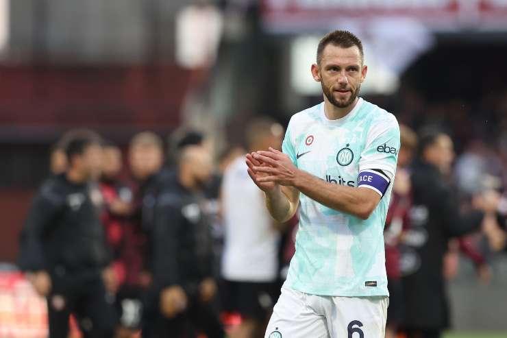 Rinnovo de Vrij: ora l'Inter fa sul serio