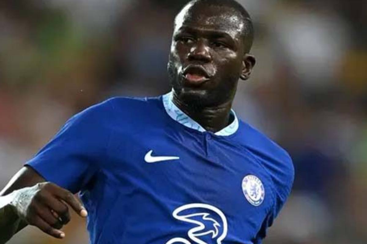 Kalidou Koulibaly corteggiato da Ausili