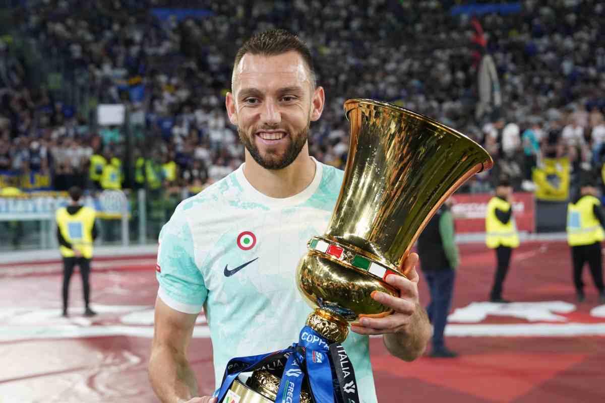 Ufficiale, de Vrij ha rinnovato con l'Inter