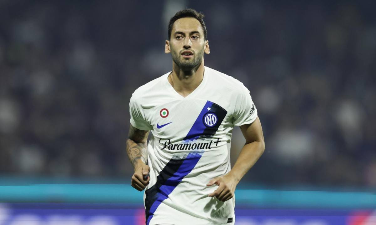 L'Al-Ahli potrebbe riprovarci a gennaio per Calhanoglu con un'offerta monstre