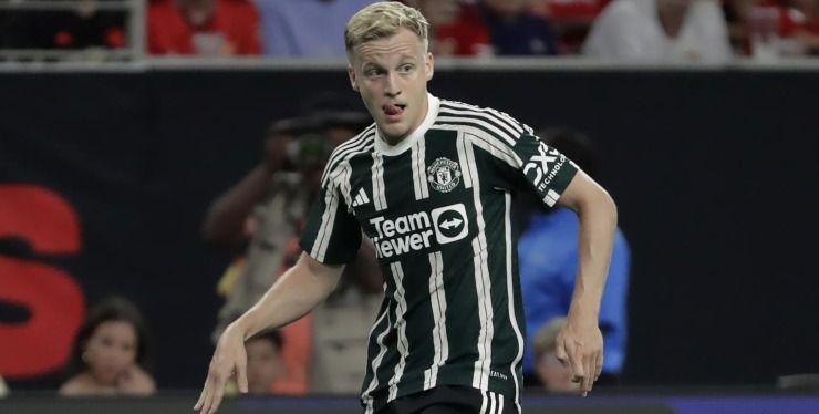 Van de Beek proposto a Inter e Juve: possono provarci gli agenti, doppio no