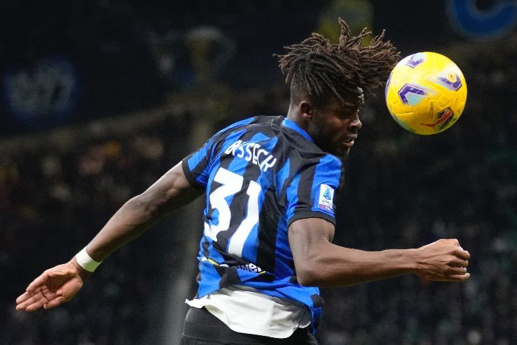 Bisseck mostruoso all'Inter, elogi dalla Spagna