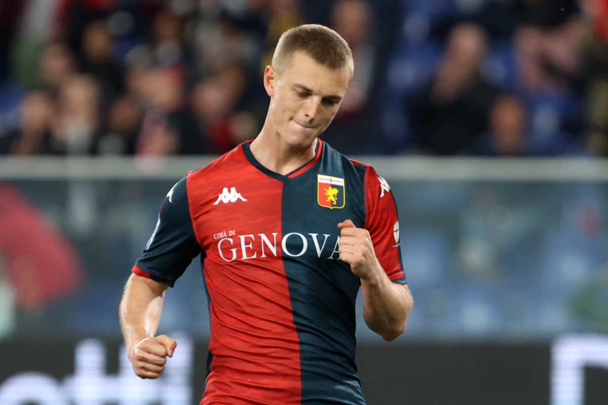 Gudmundsson, c'è ancora l'Inter. Genoa alle strette