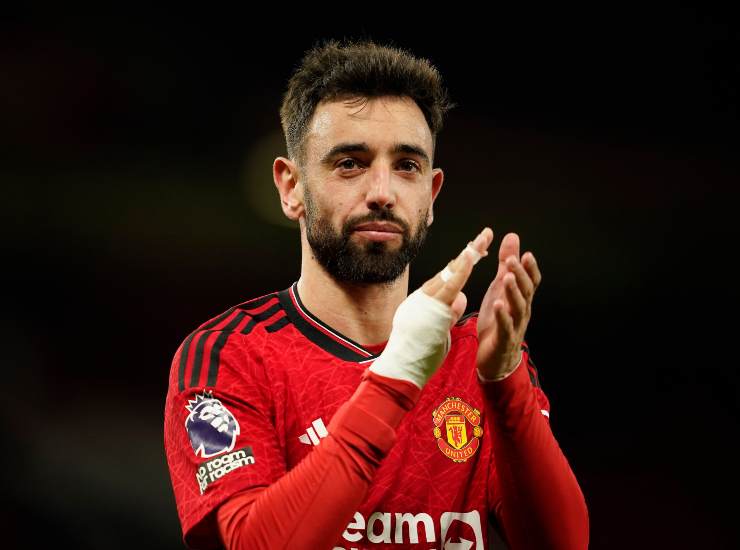 Bruno Fernandes rinnova con il Manchester United