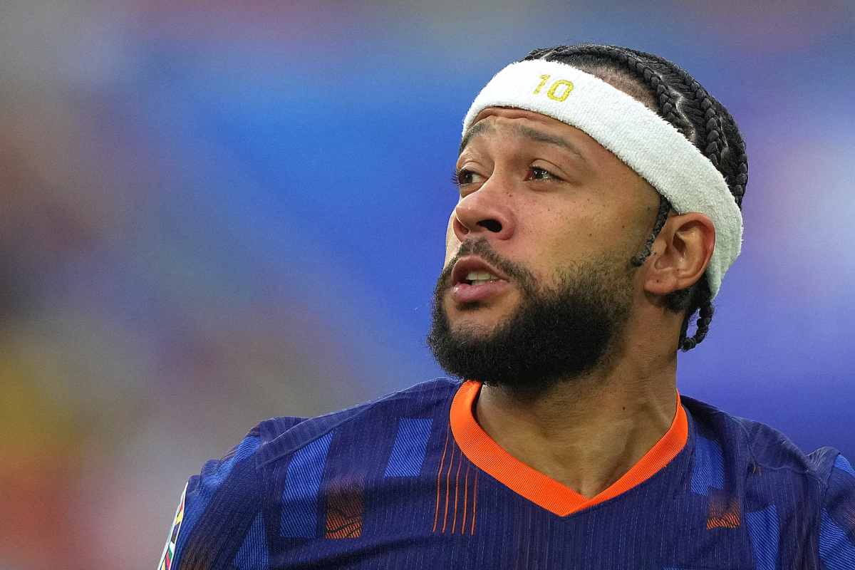 Depay continua a proporsi all'Inter