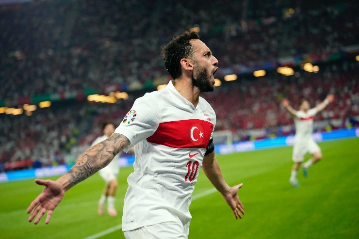 Calhanoglu smonta le voci sul Bayern 