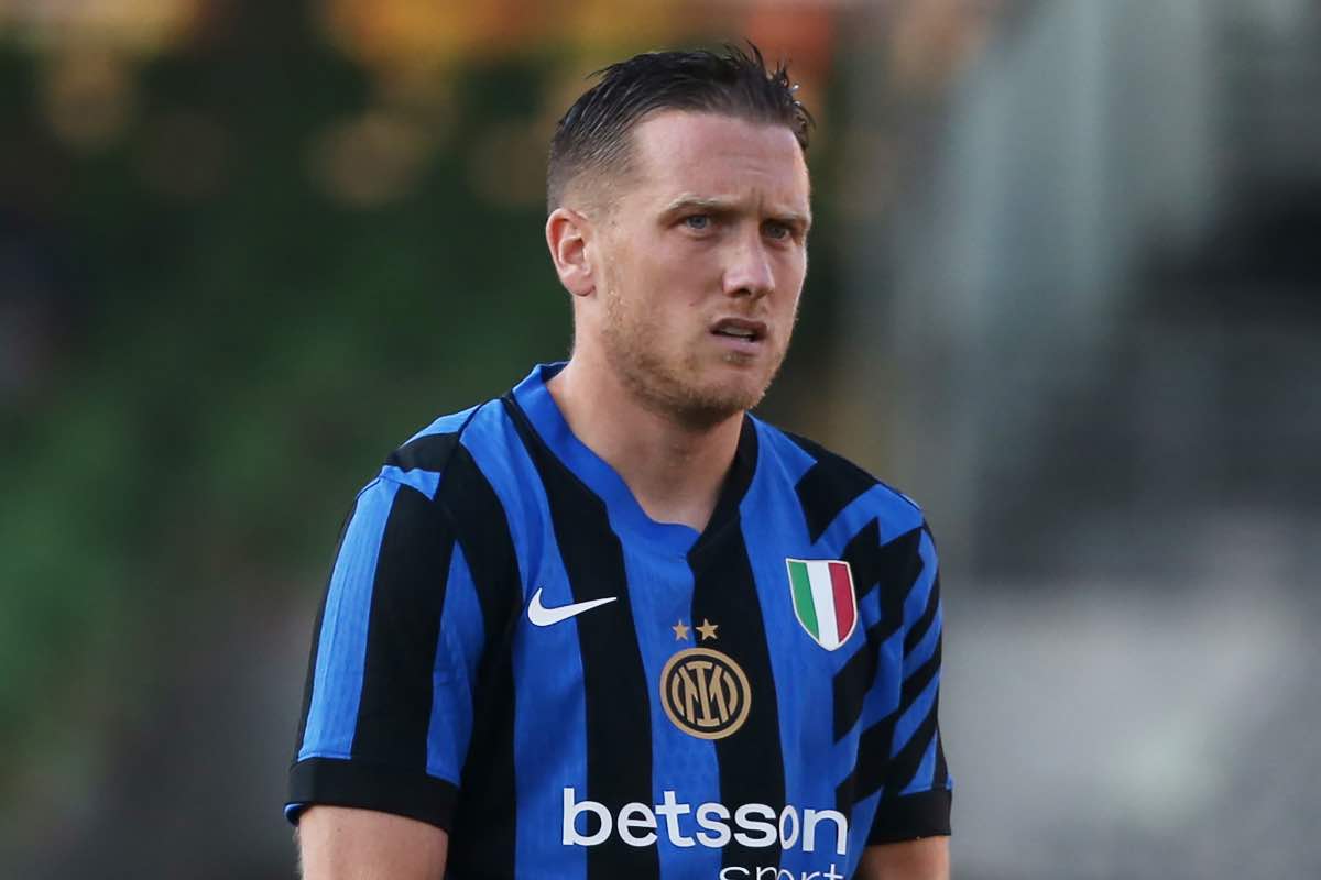 Zielinski gioca poco nell'Inter, preoccupazione Polonia