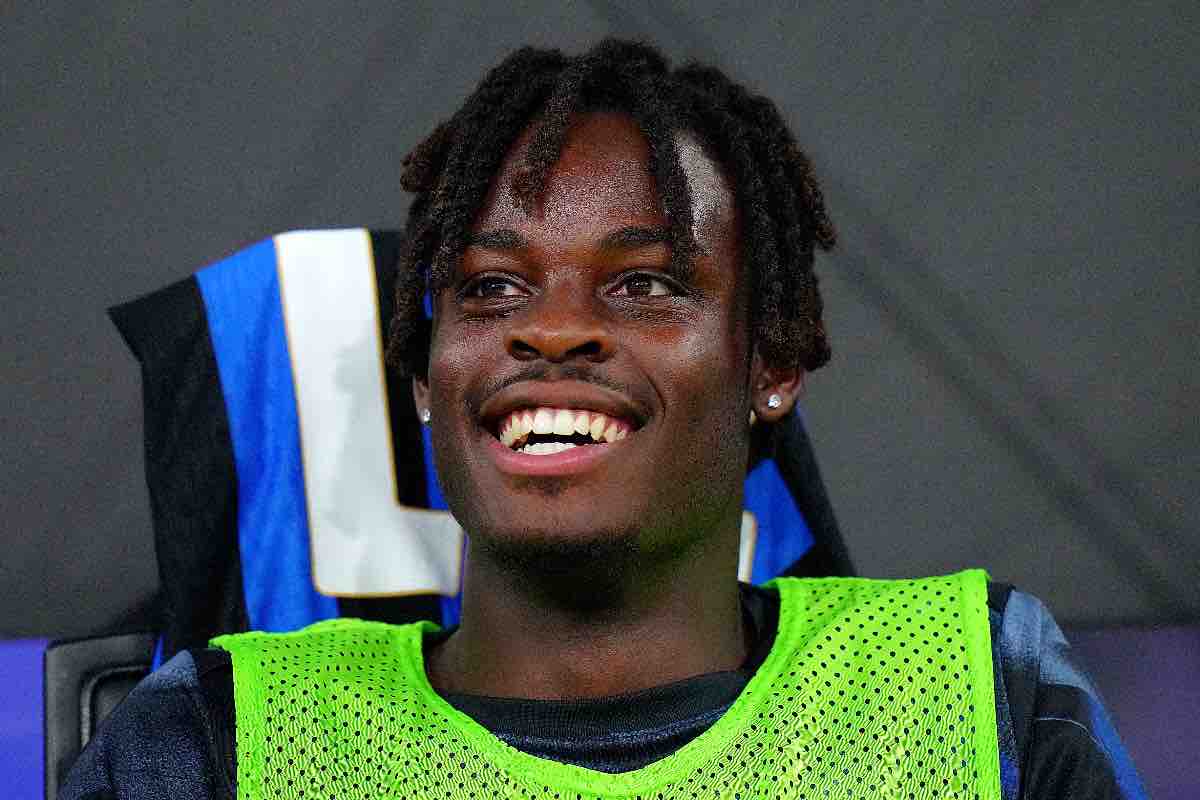 Bisseck via dall'Inter, Konsa sostituto