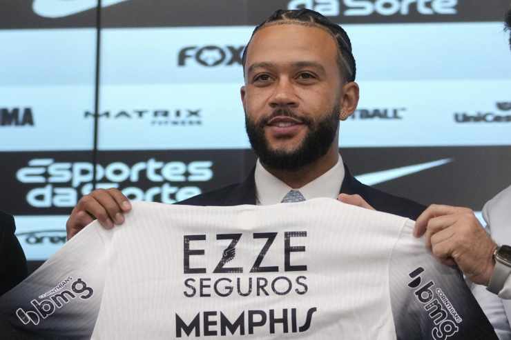 Depay potrebbe rescindere il contratto con il Corinthians