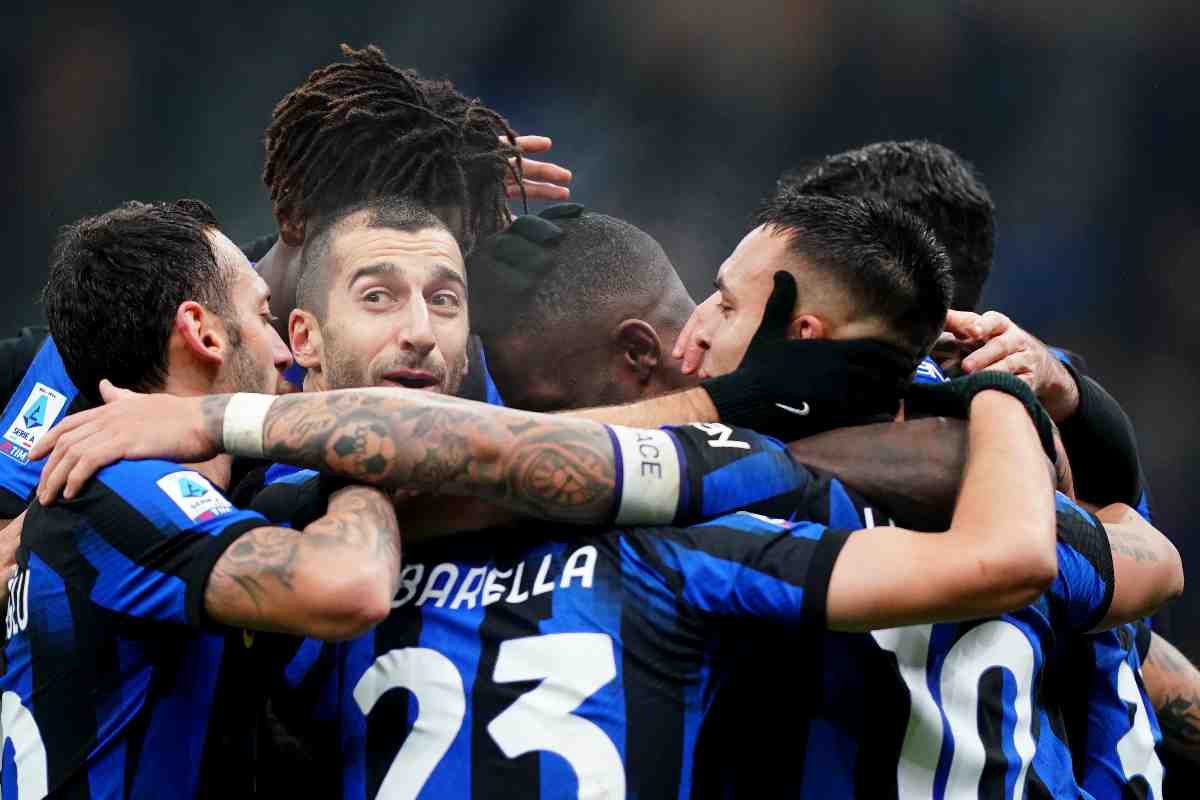 L'esultanza dei giocatori dell'inter dopo il gol