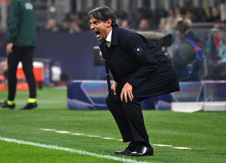 Simone Inzaghi urla ai suoi giocatori