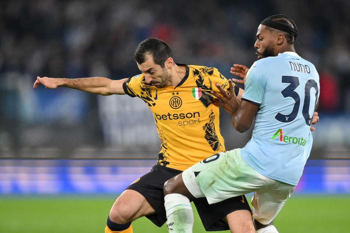 Mkhitaryan e Nuno