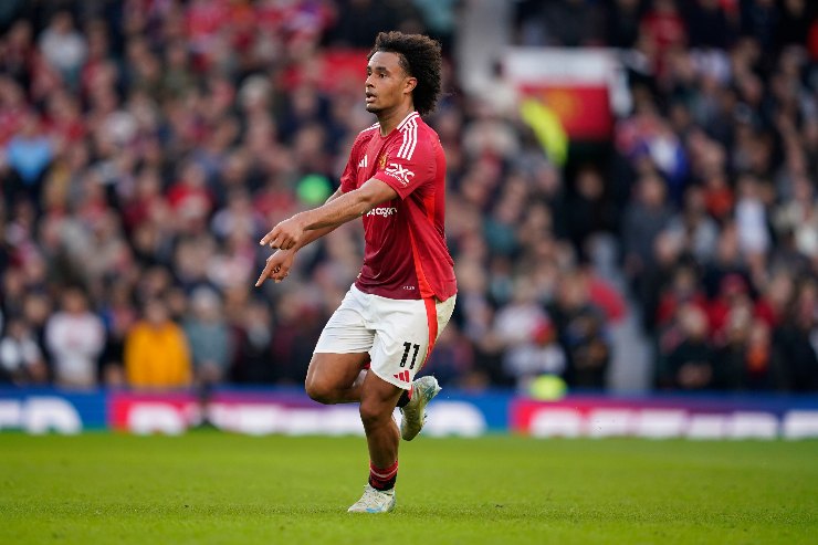 L'attaccante del Manchester United Joshua Zirkzee