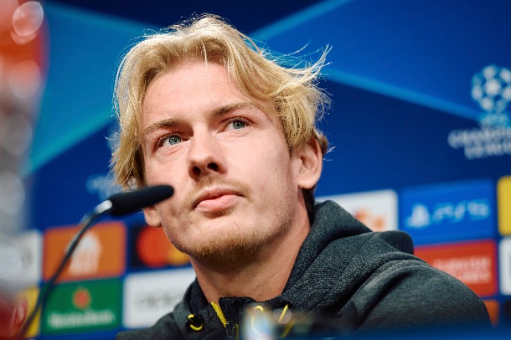 Julian Brandt durante la conferenza stampa