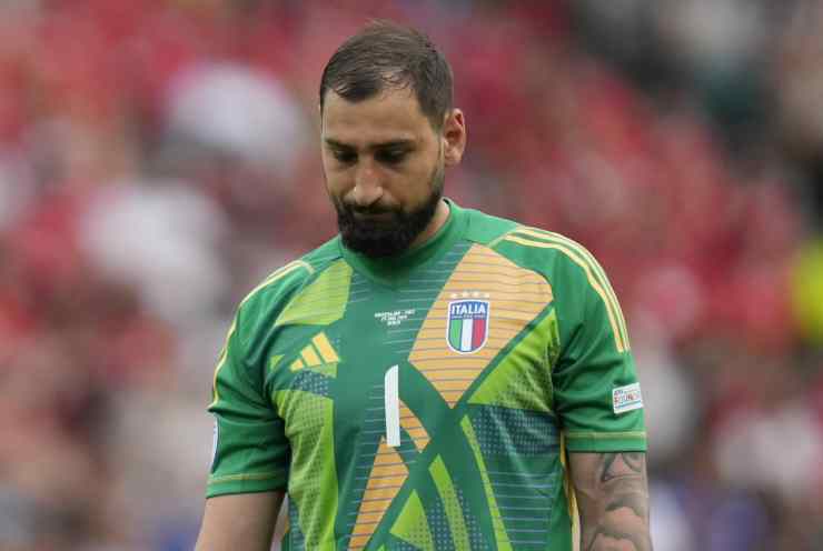 Donnarumma a testa bassa