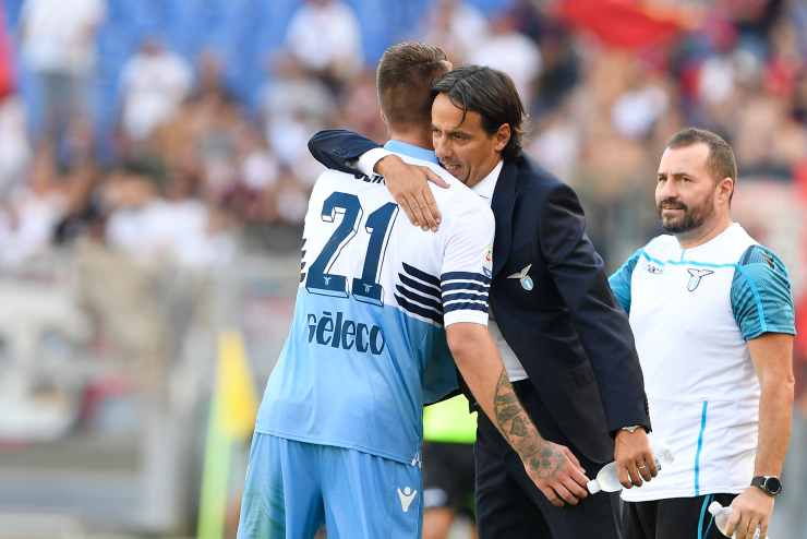 Abbraccio tra Milinkovic e Inzaghi