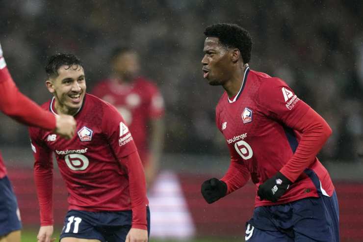 Jonathan David in campo con il Lille