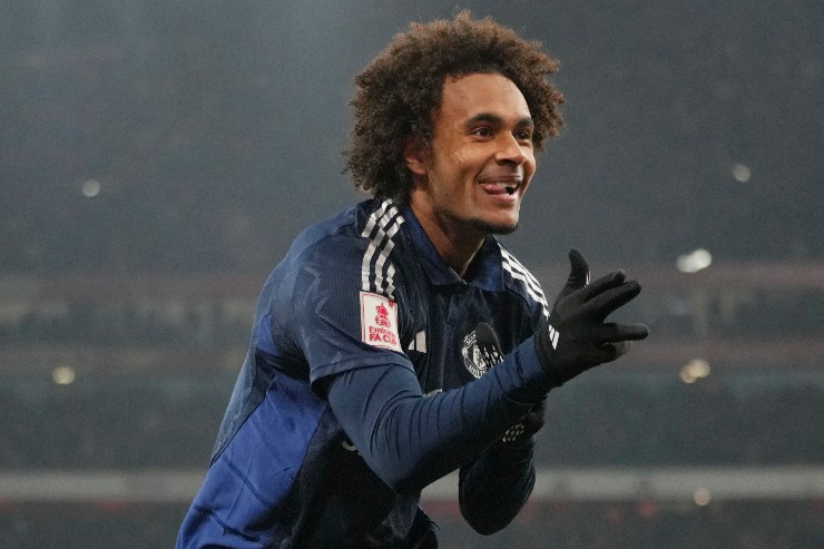 Joshua Zirkzee, la gioia dopo il gol con il Manchester United