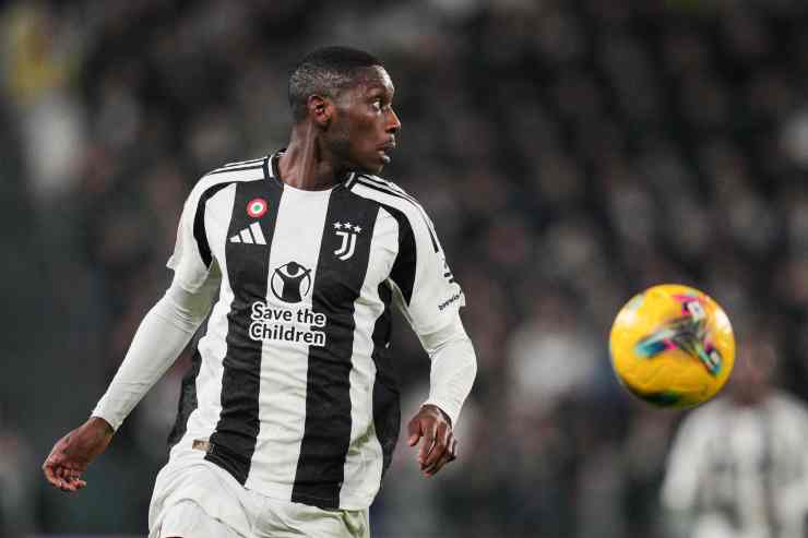 Kolo Muani in campo con la Juventus