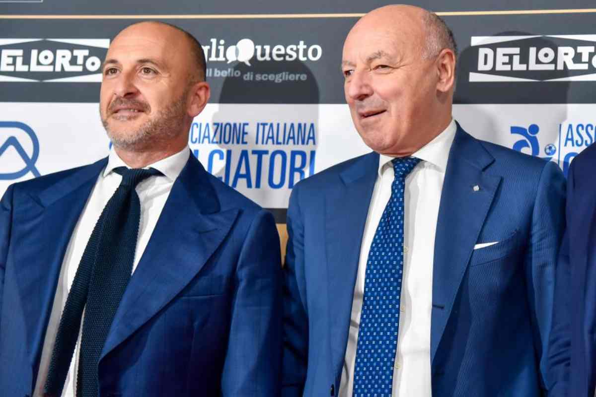 Marotta e Ausilio sorridono